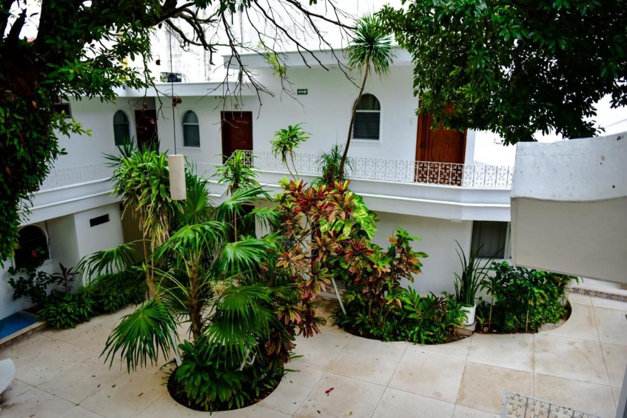 Hotel El Tropical Playa Del Carmen Exterior foto